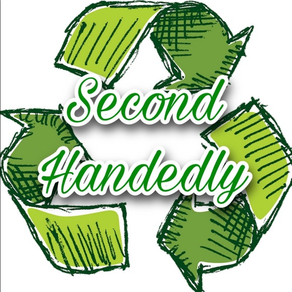 Meet your Posher, Mariah - Picture 2 of 2